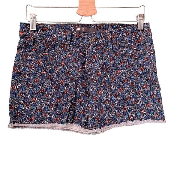 Levi's Strauss Floral Denim Raw-Hem in Size 10 - Picture 1 of 5